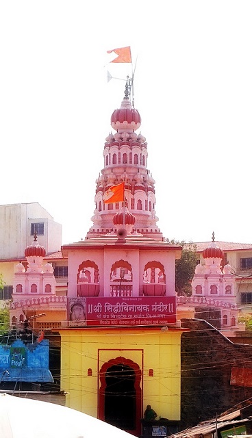 సిద్ధివినాయక్ సిద్ధతేక్ ఆలయం - అష్టవినాయక్