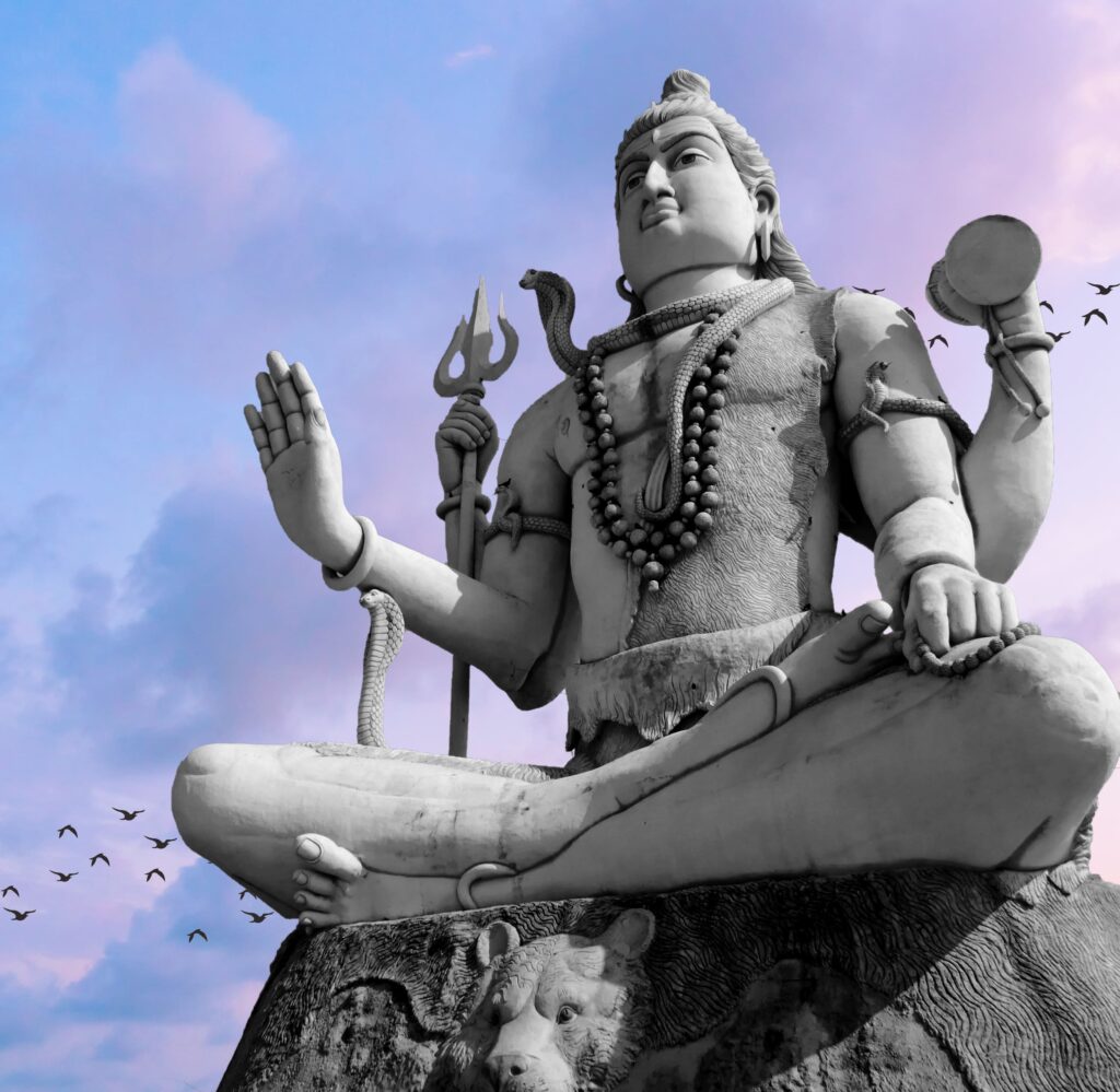 Nageshwar Jyotirlinga Temple Shiva Statue Fond d'écran HD - HinduFAQs.jpg